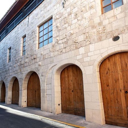 Chambre Orientale Cherazade Maison De L'Eglise Narbonne Exterior foto